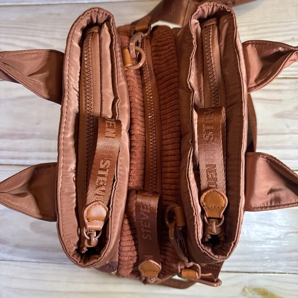 Steve Madden Bbondi Puffer Bag. Excellent Condition